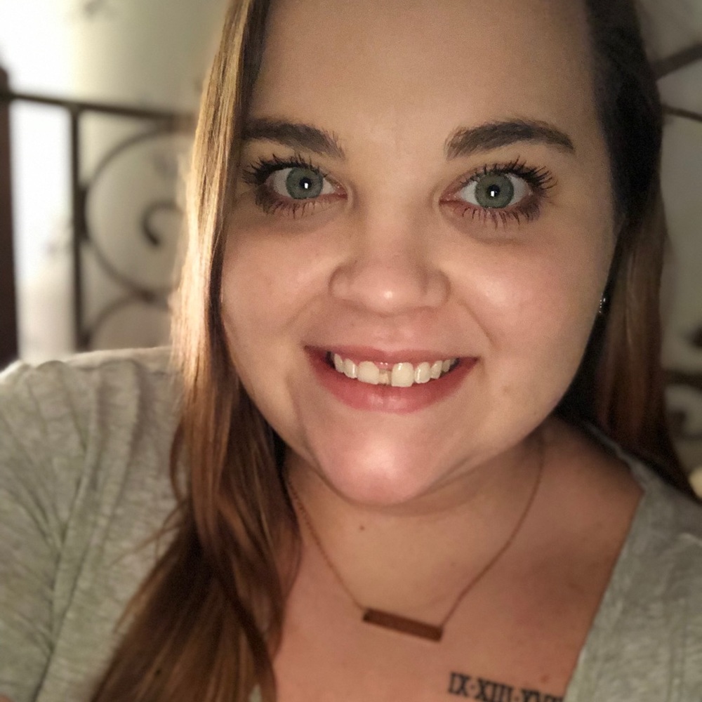 Meet your Posher, Leila